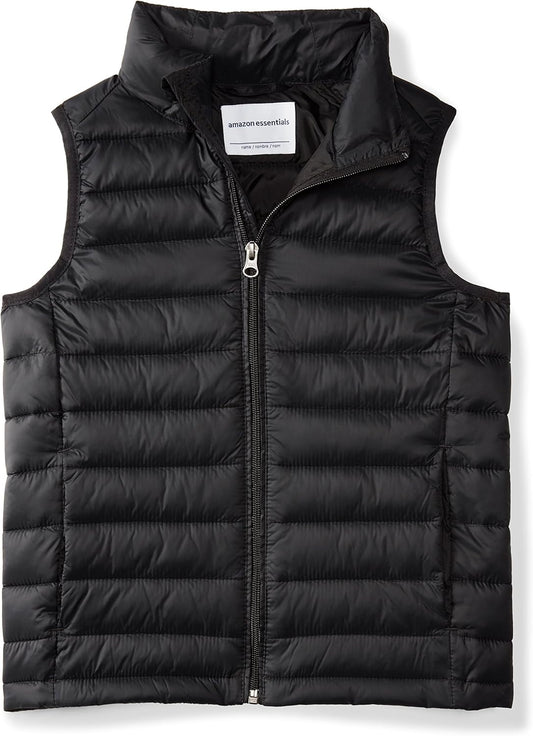 Amazon Essentials boys’ lightweight water-resistant packable puffer vest with hood